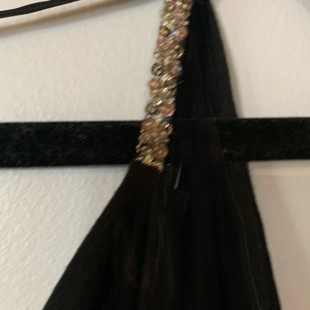 Top - Picture 4 of 8
